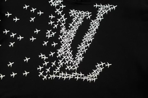 ブランドパーカー側面デザイン